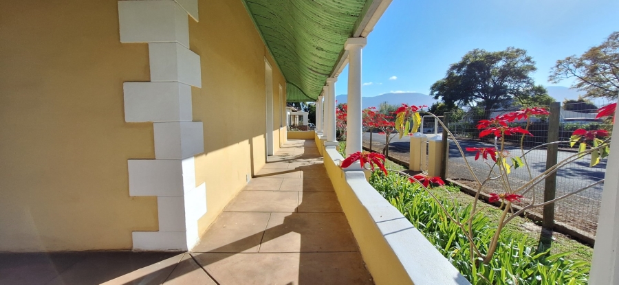 4 Bedroom Property for Sale in Riversdale Western Cape